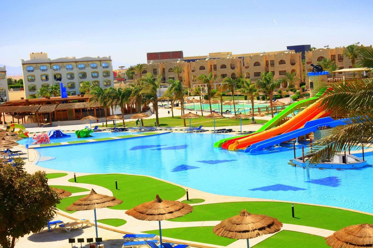 Royal Lagoons & Aqua Park Families And Couples Only הורגהדה