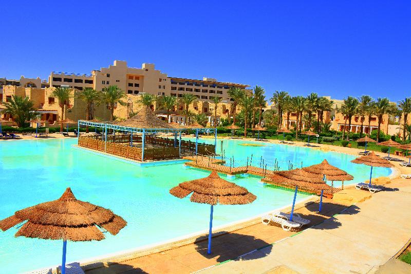 אתר נופש Royal Lagoons & Aqua Park Families And Couples Only